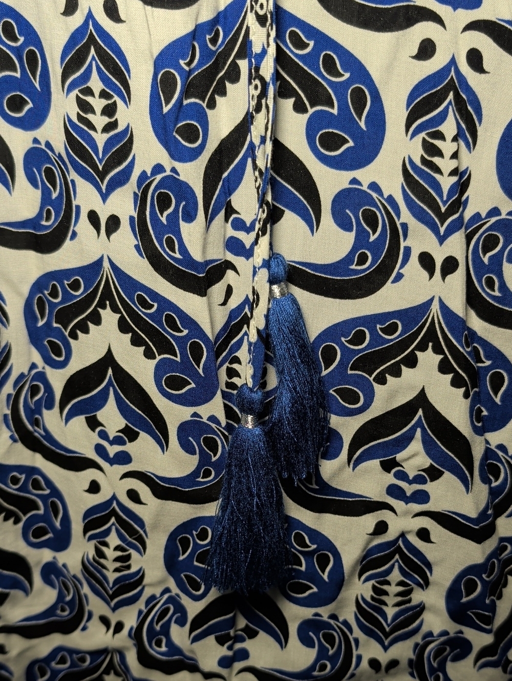 Rose & Olive Blue + White Paisley Print Blouse with Ruffle Sleeves Women Size 2X - Picture 4 of 6